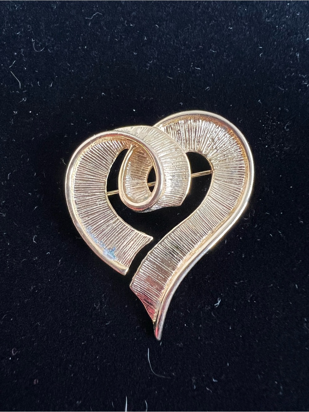 Vintage Gold Plated Heart Pin